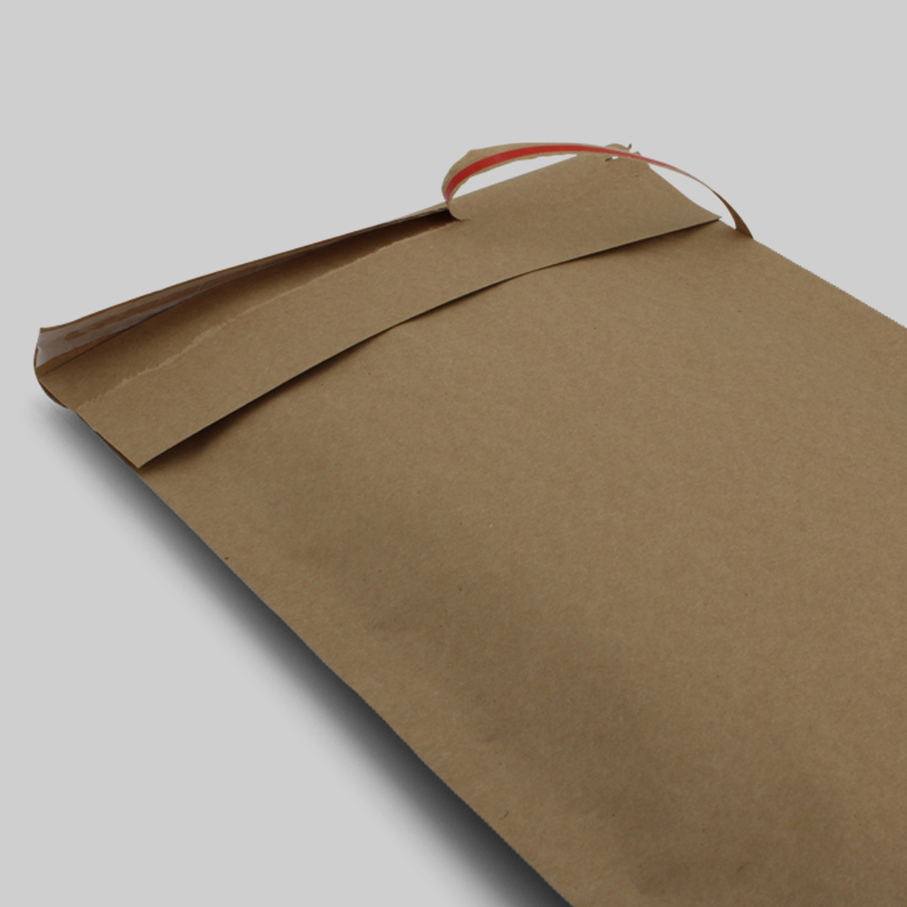 Versandtasche mit sichtbarer Aufreißlasche