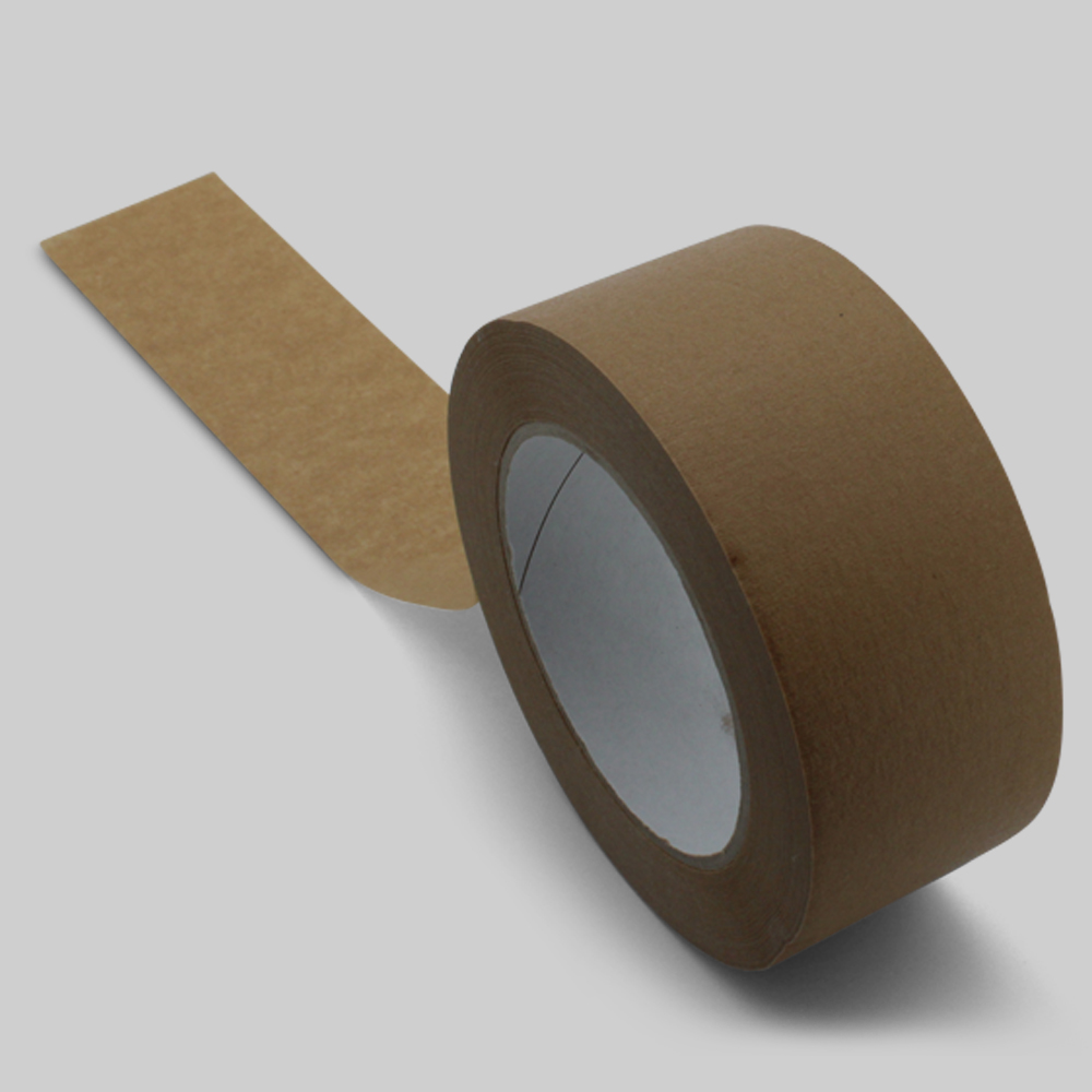 Braunes Papierklebeband einseitig abgerollt